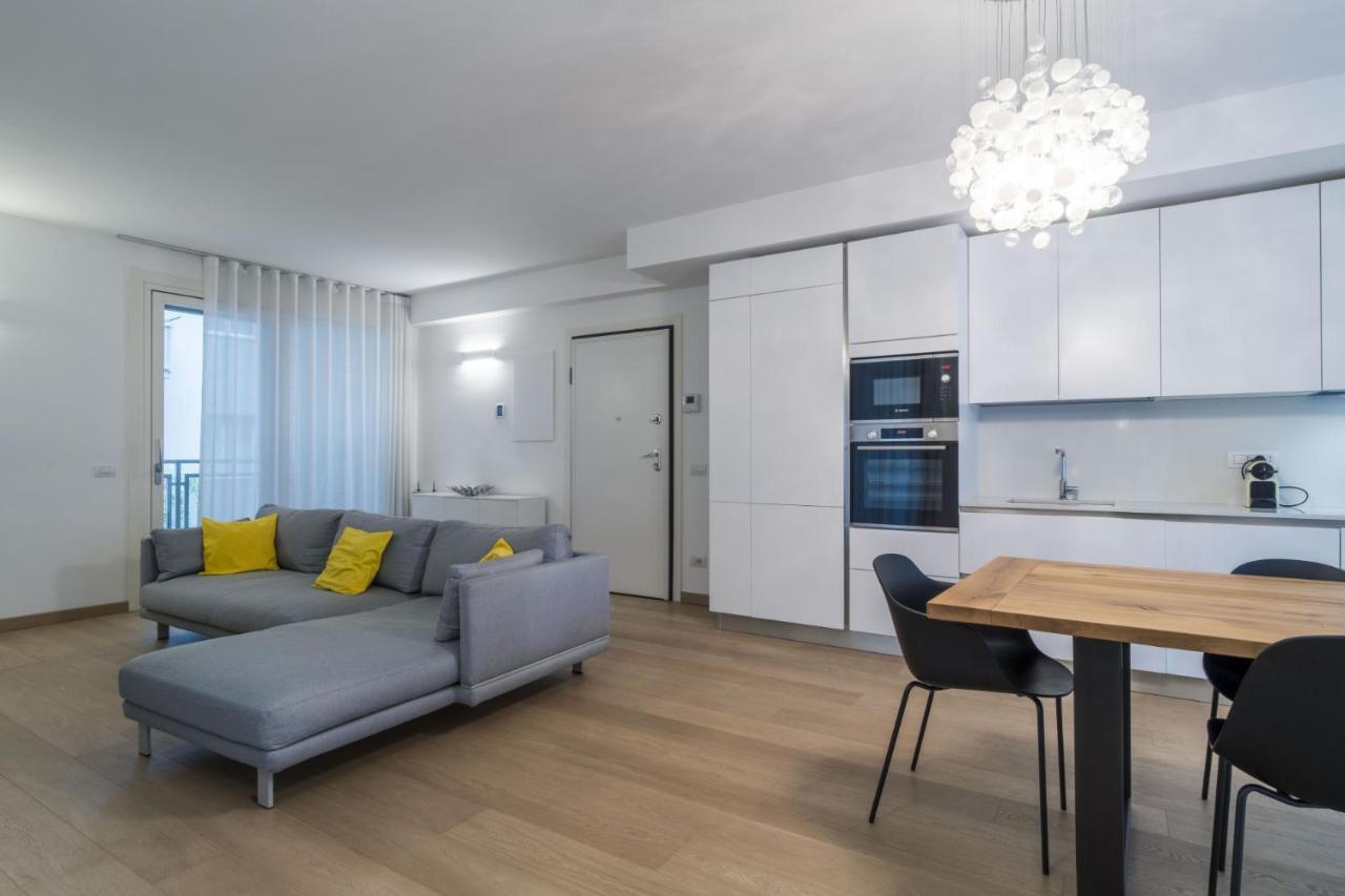 Ferienwohnung Easylife - Moderno Ed Elegante Trilocale In Corso Garibaldi Mailand Exterior foto
