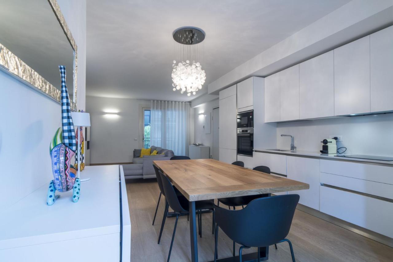 Ferienwohnung Easylife - Moderno Ed Elegante Trilocale In Corso Garibaldi Mailand Exterior foto
