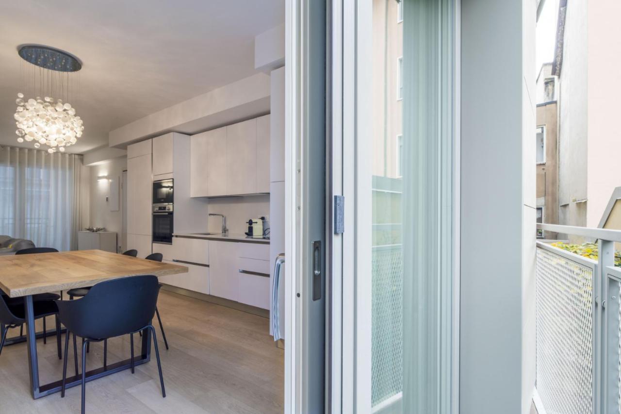 Ferienwohnung Easylife - Moderno Ed Elegante Trilocale In Corso Garibaldi Mailand Exterior foto