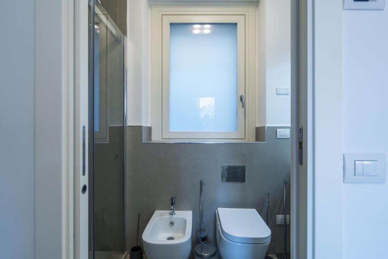Ferienwohnung Easylife - Moderno Ed Elegante Trilocale In Corso Garibaldi Mailand Exterior foto